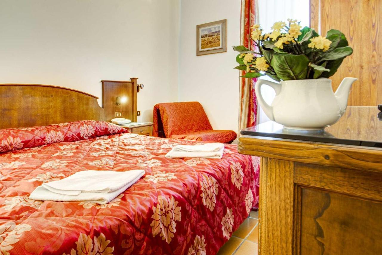 Hotel Residence Villa Rioddi Volterra Ngoại thất bức ảnh